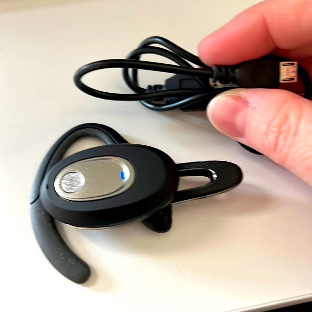 Motorola H730 Bluetooth Headset
